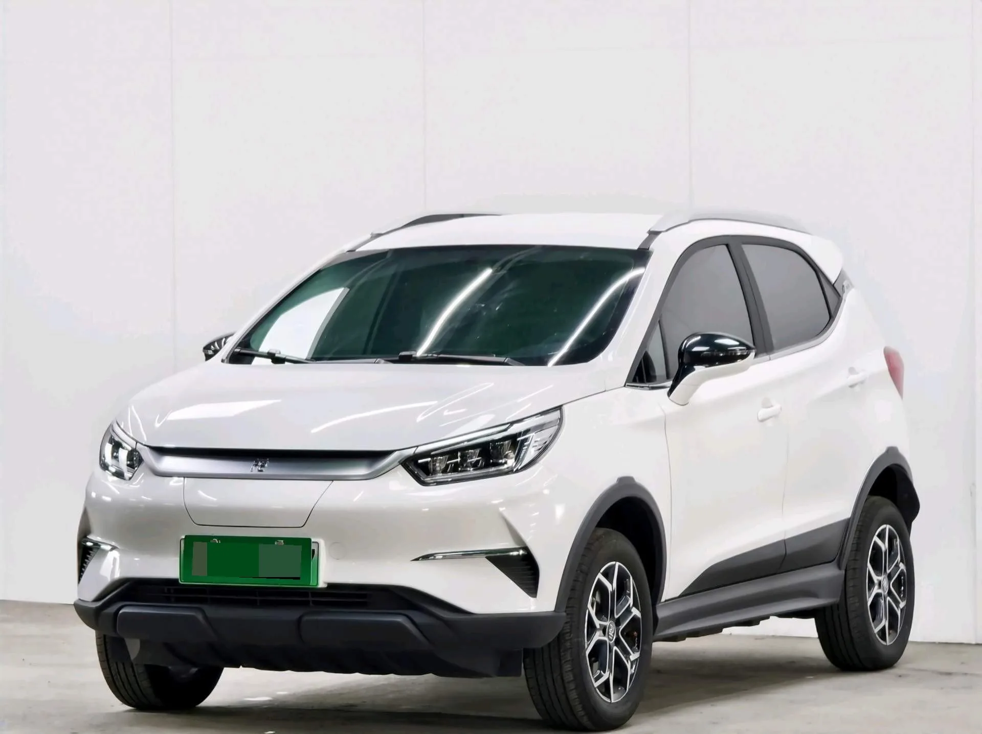 BYD Yuan Pro 2023 Model, Yuan Pro 401KM Luxury Automatic exterior
