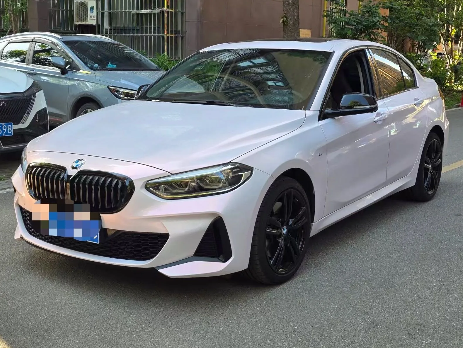 BMW 1 Series 2023 125i 2.0T M Sport Shadow Edition Automatic exterior
