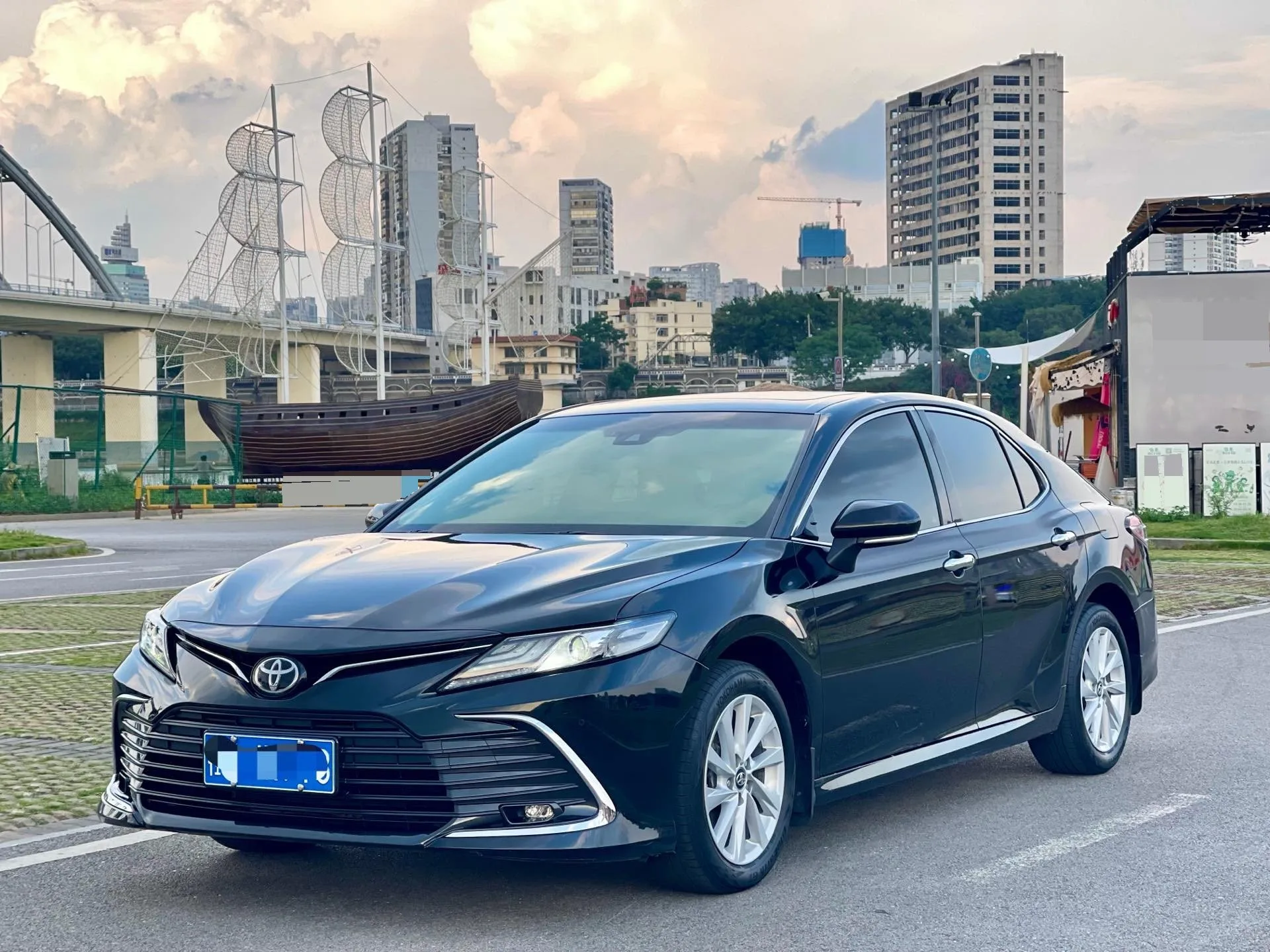2023 Toyota Camry 2.0G CVT Luxury Edition (Automatic) exterior