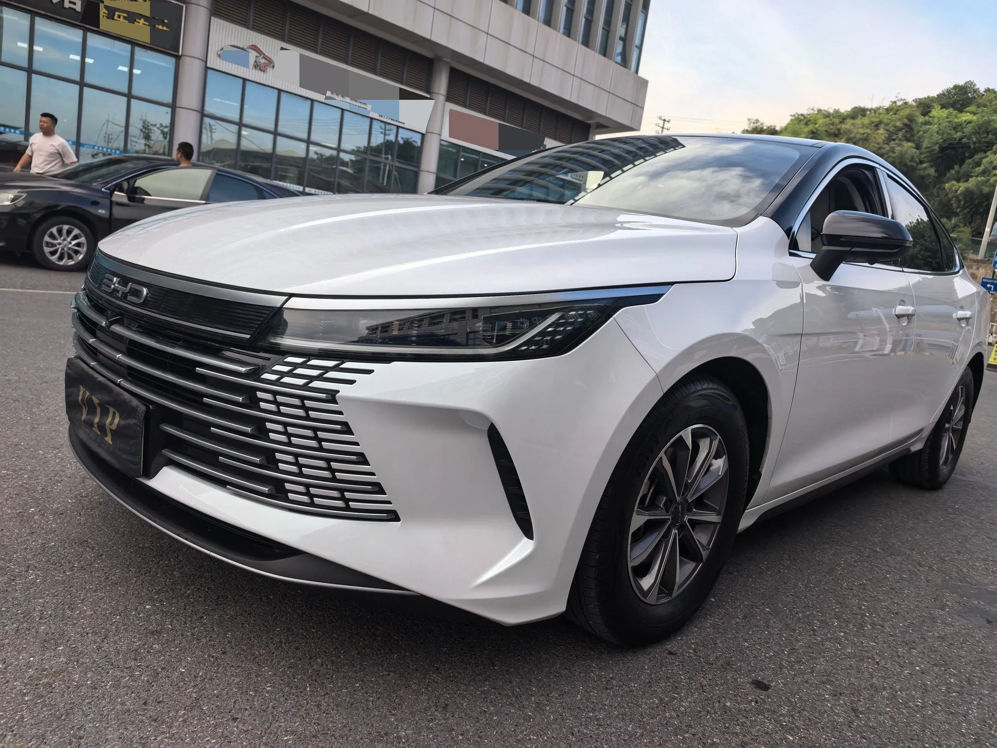 BYD 2024 Destroyer 05 DM-i 1.5 CVT Glory Edition 55KM Luxury Automatic exterior