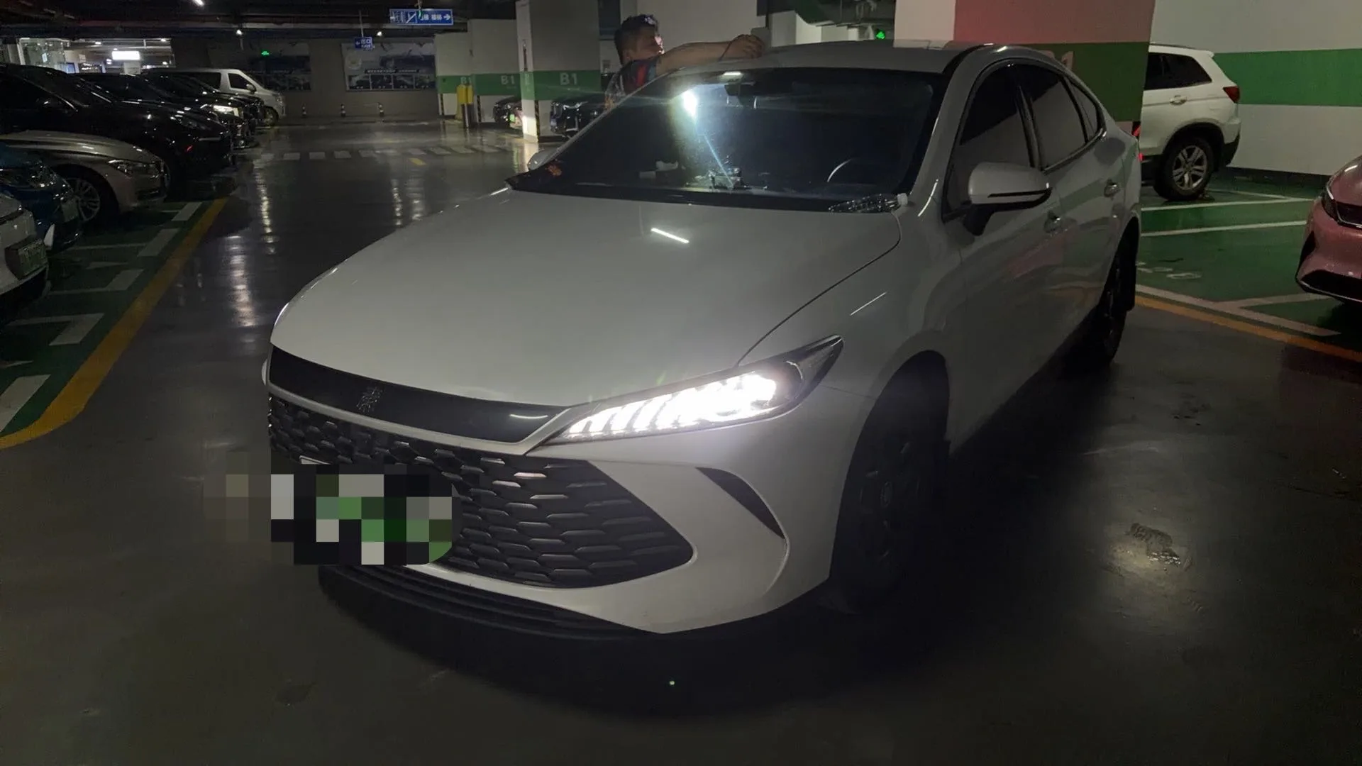 BYD 2024 Qin PLUS DM-i 1.5 CVT Glory Edition 55KM Leading Model Automatic exterior