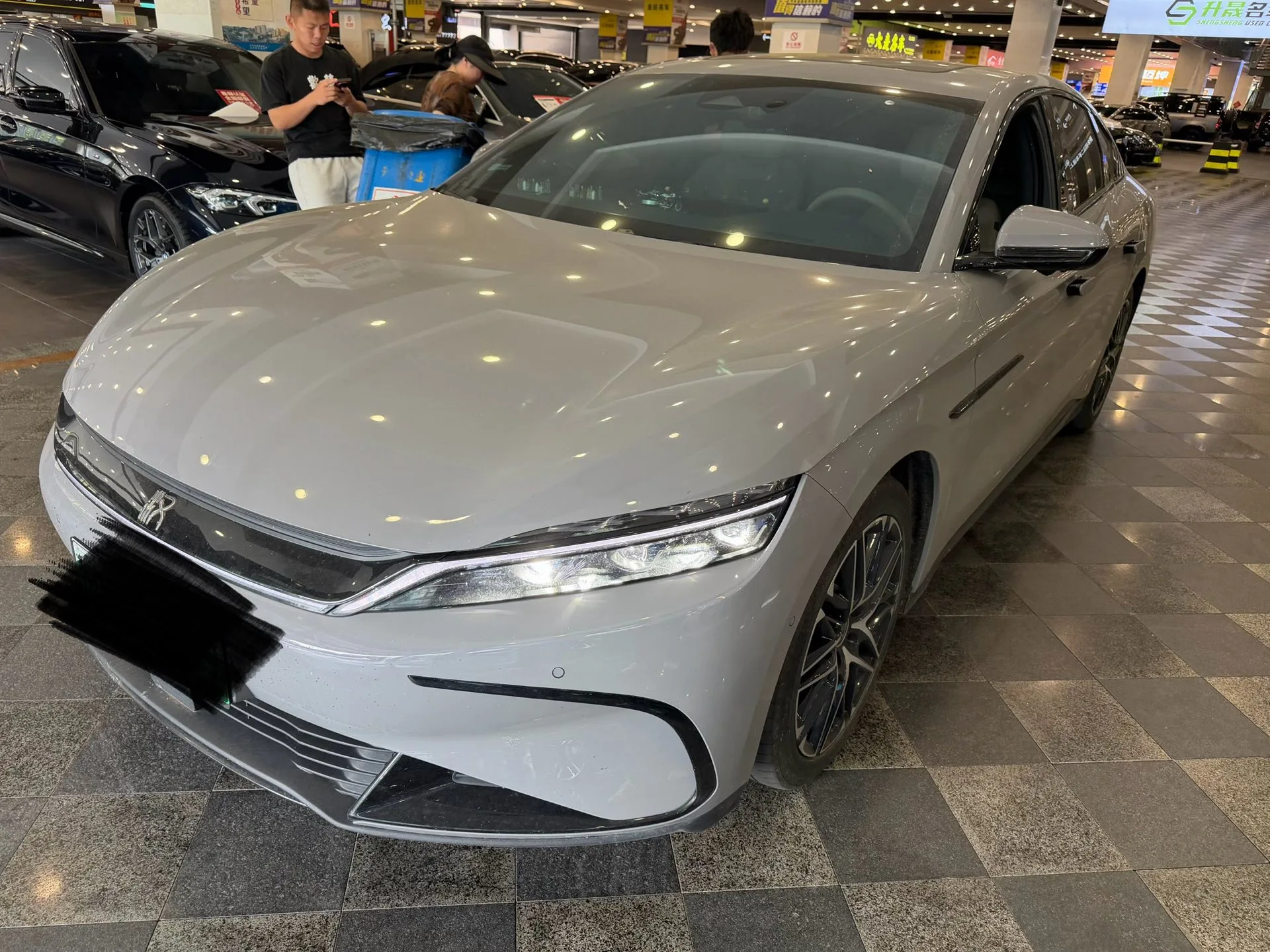 BYD 2024 Han EV 605KM Glory Edition Front-Wheel Drive Premium Automatic exterior