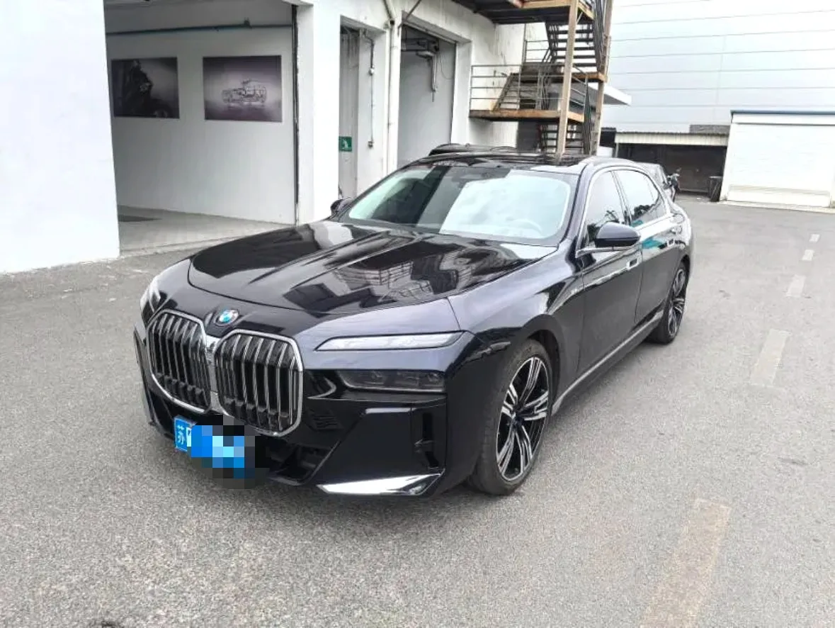 BMW 7 Series (Imported) 2023 740Li 48V 3.0T Leading M Sport Package Automatic exterior