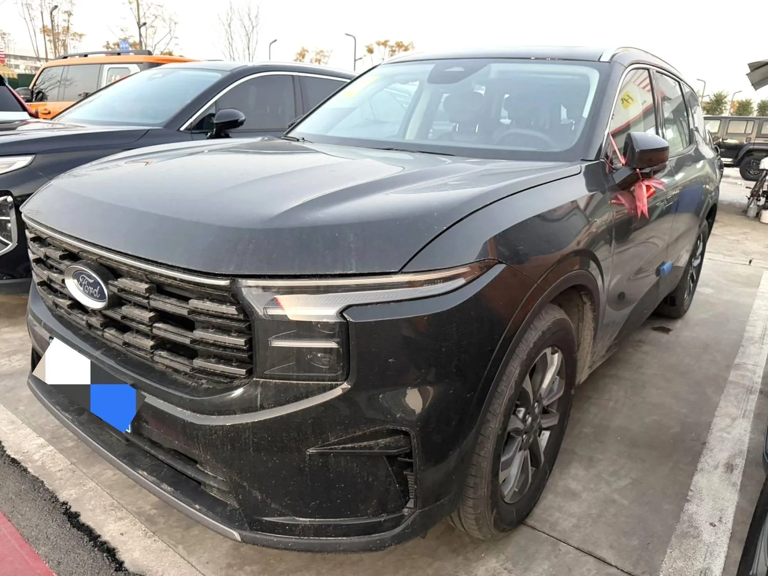 2025 Ford Edge L 2.0T EcoBoost 2WD 7-Seat Luxury Automatic exterior
