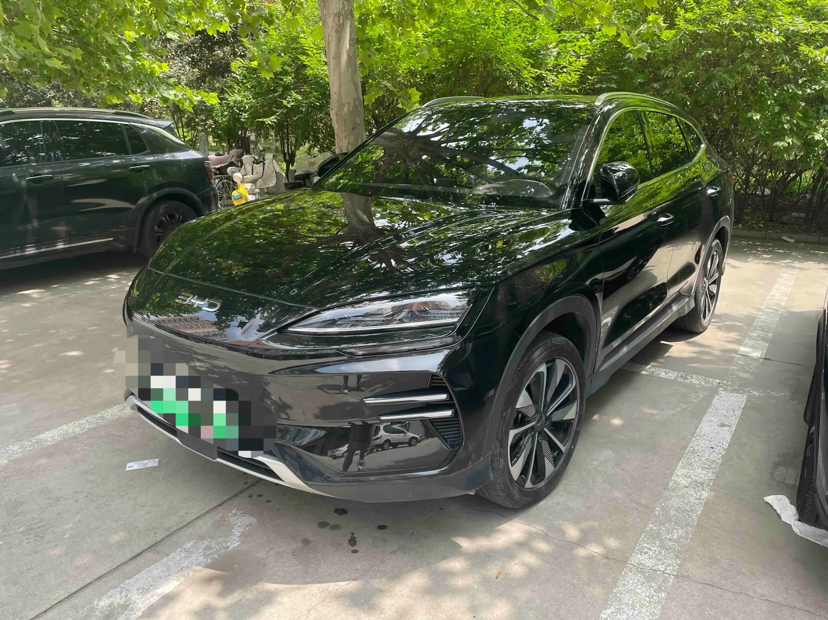 BYD Song PLUS New Energy 2025 Model Year Song PLUS EV 520km Premium Edition Automatic Transmission exterior