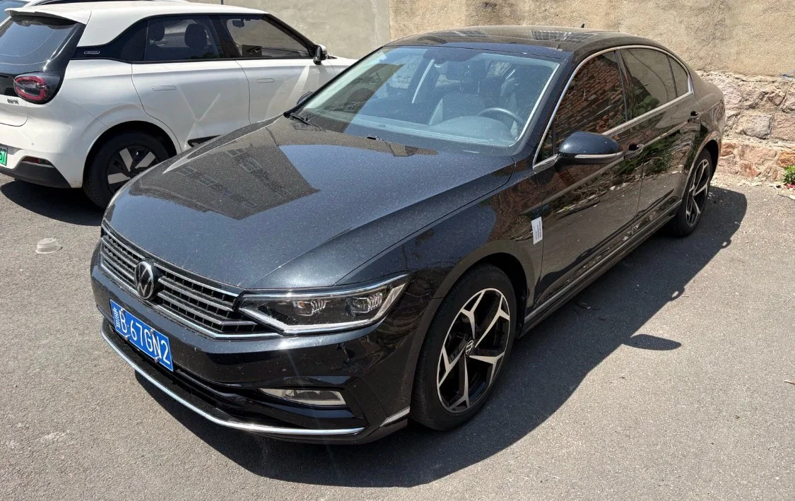 Volkswagen 2023 Magotan 1.4TSI 280TSI 2 Millionth Unit Commemorative Edition Leading Model Automatic Transmission exterior