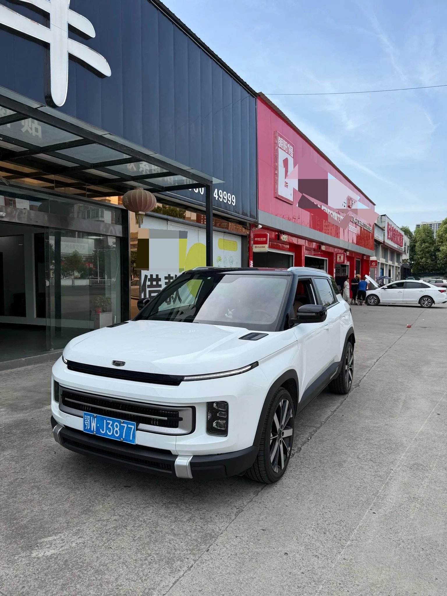 Geely ICON 2023 1.5TD Chocolate Edition exterior