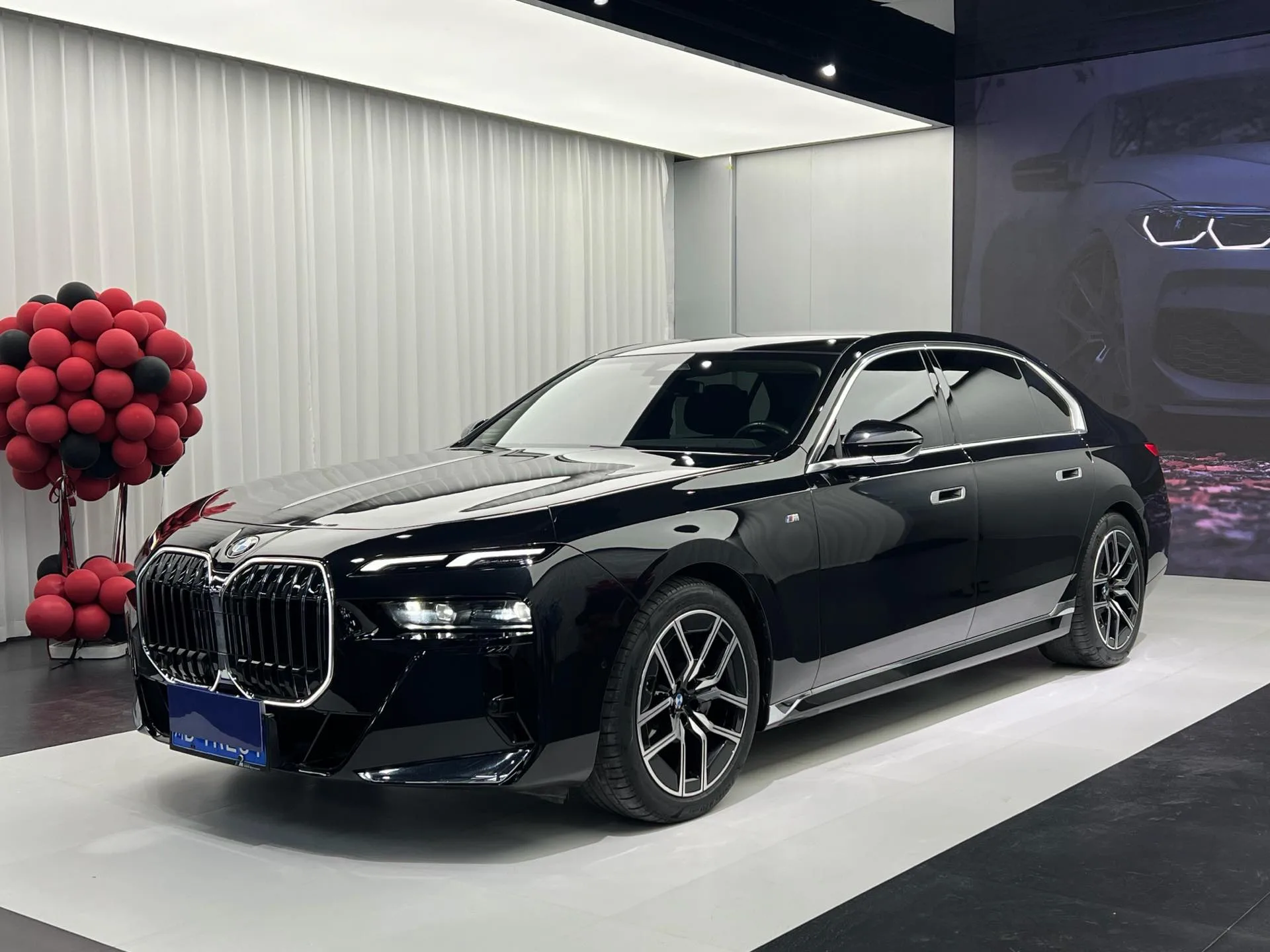 BMW 7 Series (Imported) 2023 735Li 48V 3.0T Luxury Package Automatic exterior