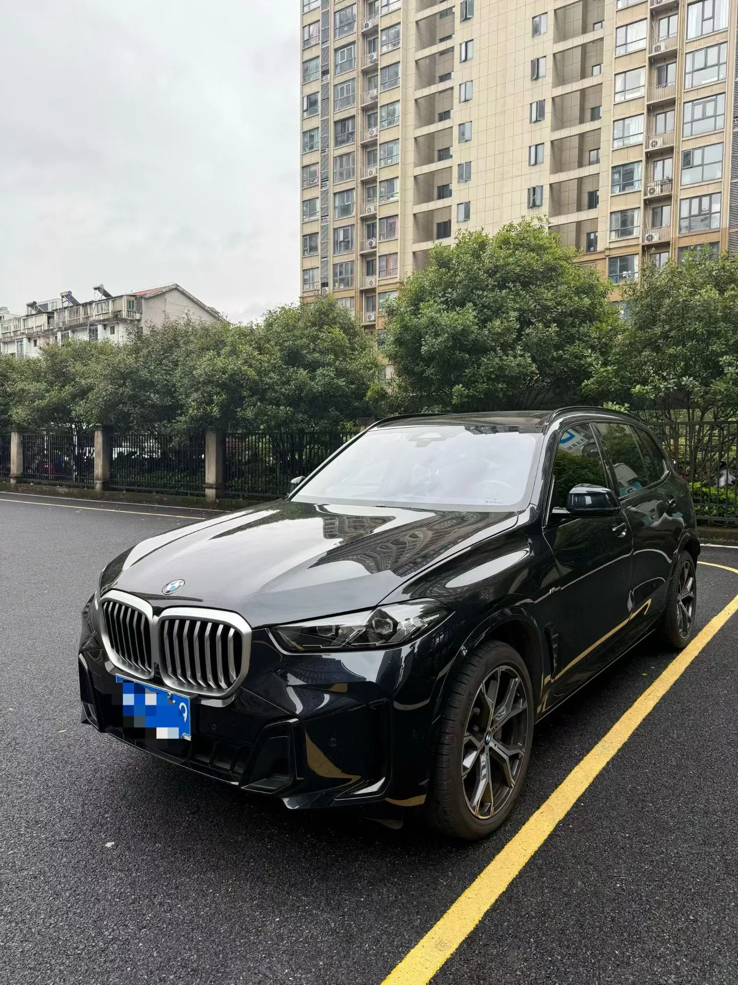 2023 BMW X5 xDrive30Li 48V 2.0T Luxury M Sport Package Automatic exterior