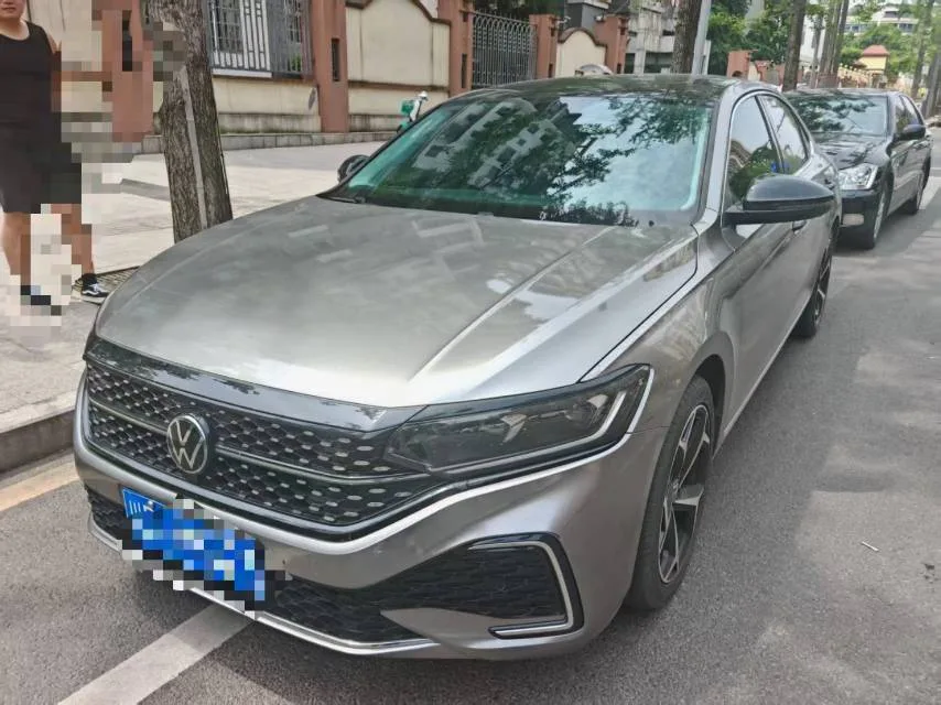 Volkswagen 2023 Passat 2.0TSI 330TSI Starry Sky Elite Edition (Facelift) Automatic Transmission exterior