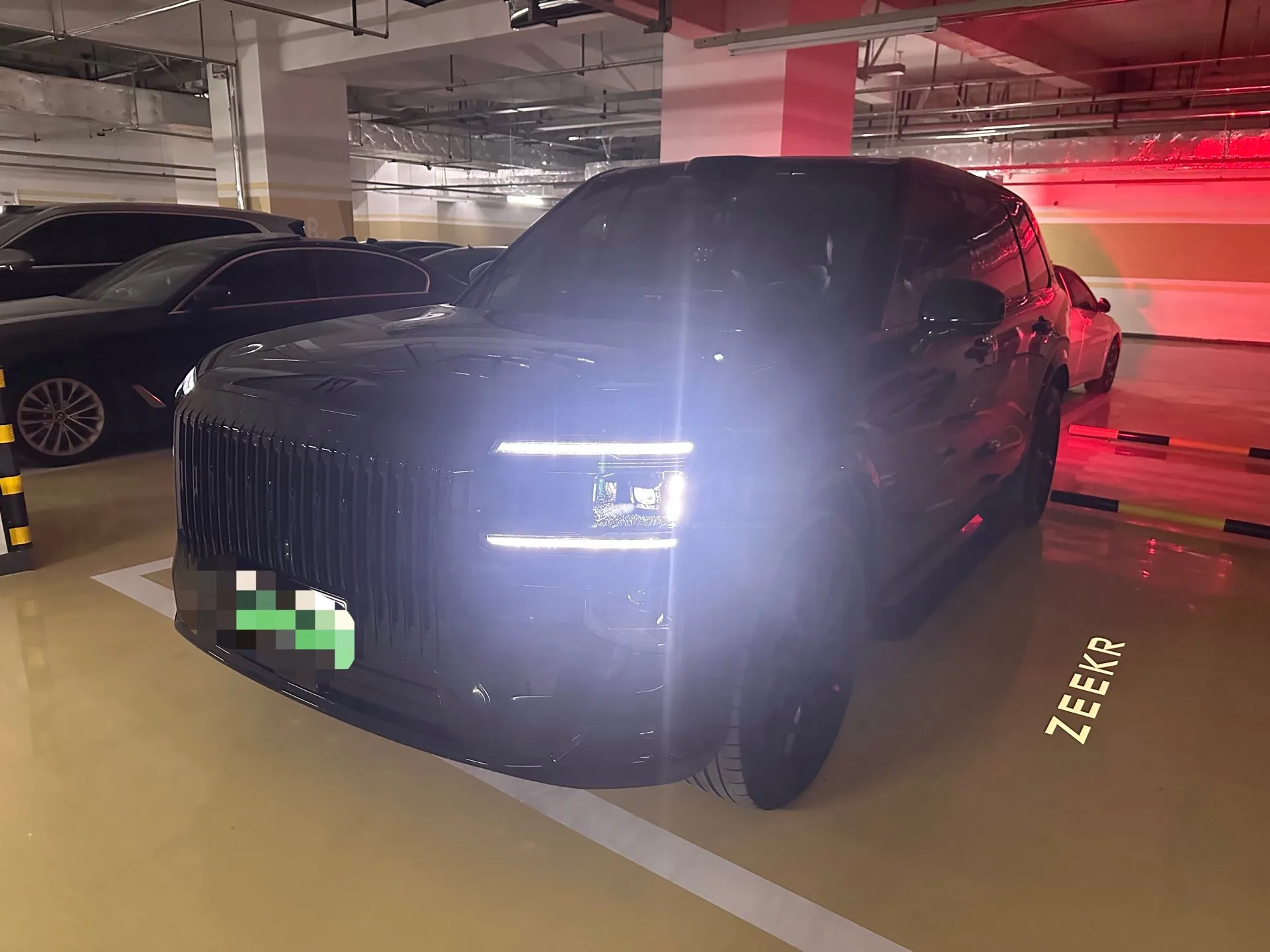 JiKrypton 2025 JiKrypton 9X 2.0T Obsidian Black Edition 70kWh Automatic exterior