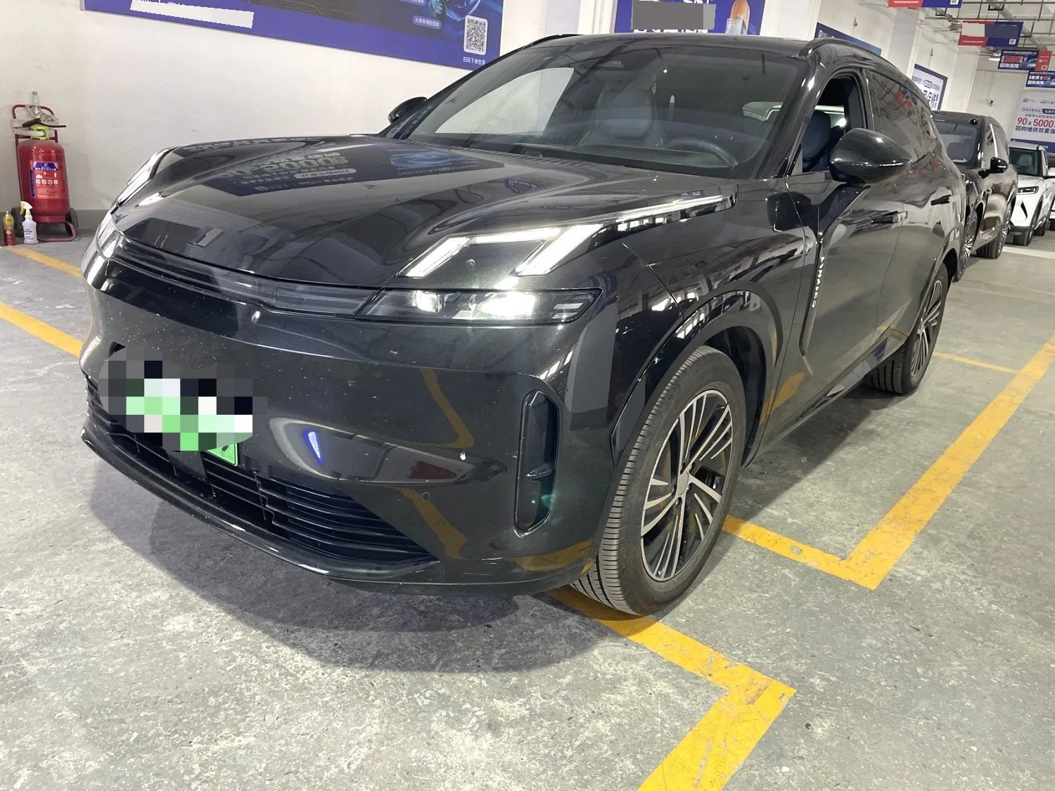 Lynk & Co 08 New Energy 2023 Model Year 120km Long Range Halo exterior