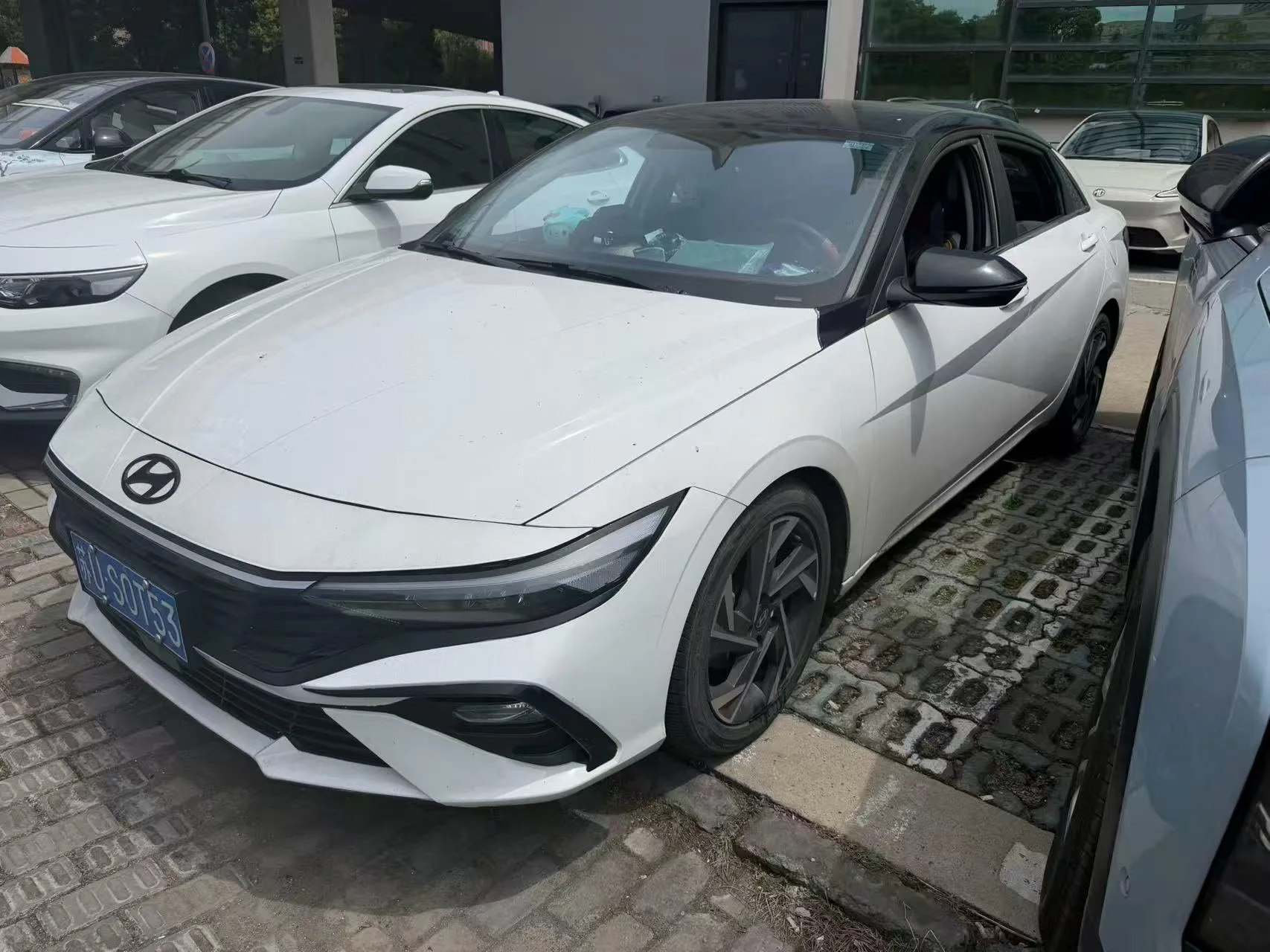 Hyundai Elantra 2023 1.5L CVT GLX Elite Edition exterior