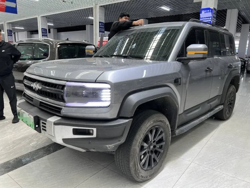 Leopard 5 2023 Explorer Edition exterior