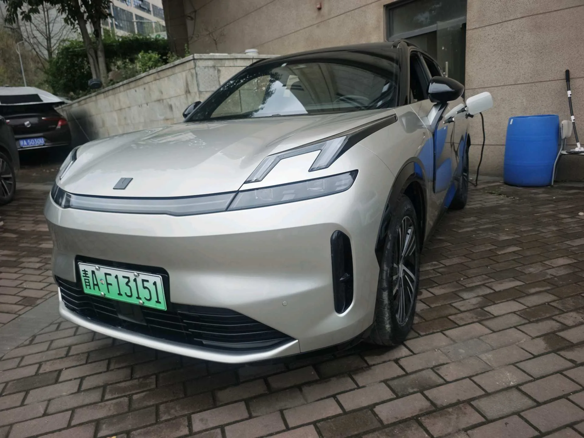 Lynk & Co 08 New Energy 2023 Model Year 120km Long Range Halo exterior