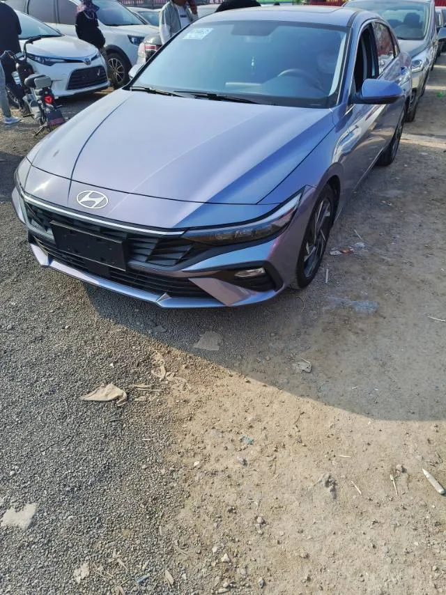 Hyundai Elantra 2023 1.5L CVT GLX Elite Edition exterior