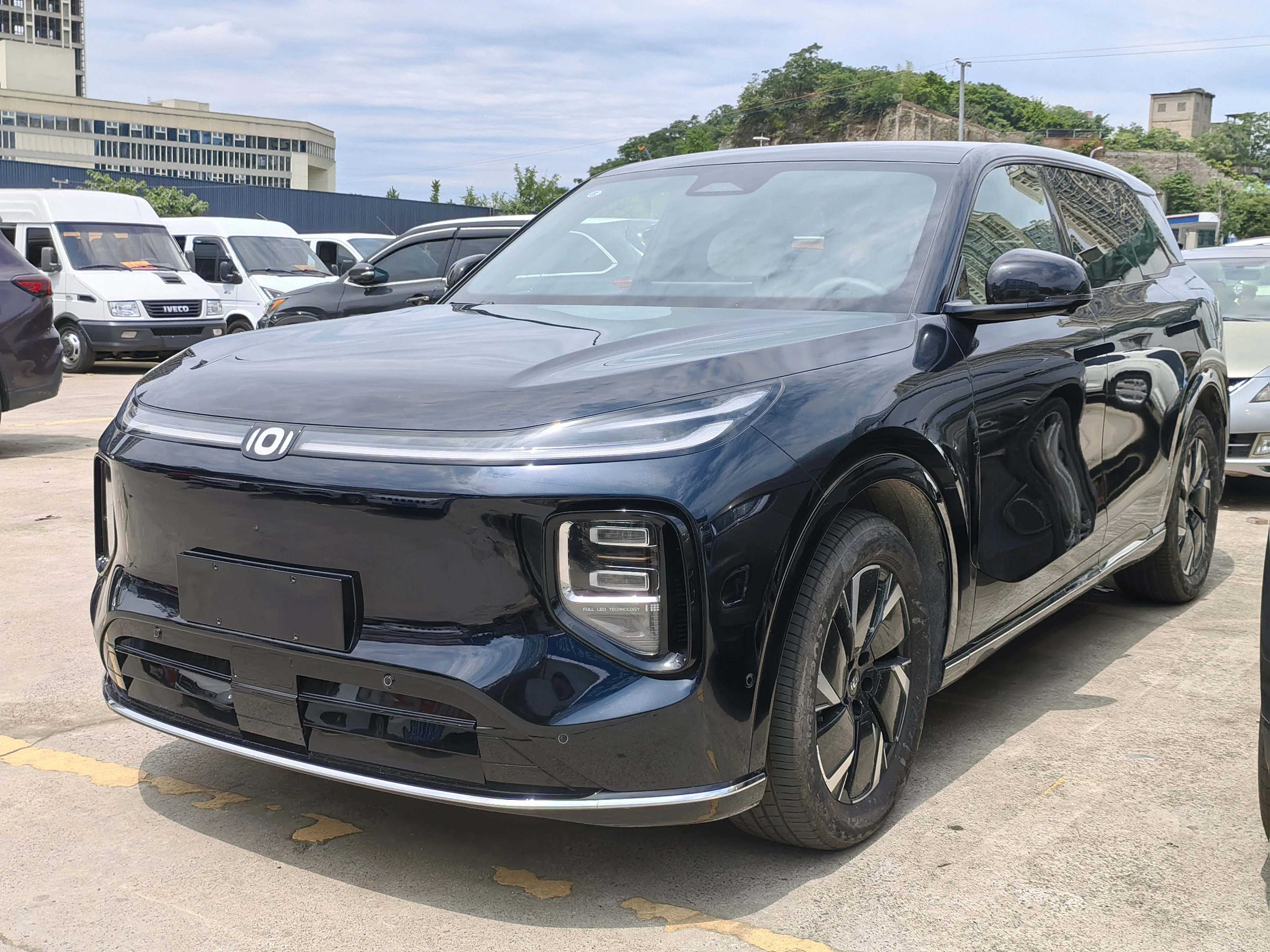 Qiyuan 2025 Q07 1.5 CVT 215 Premium Automatic exterior