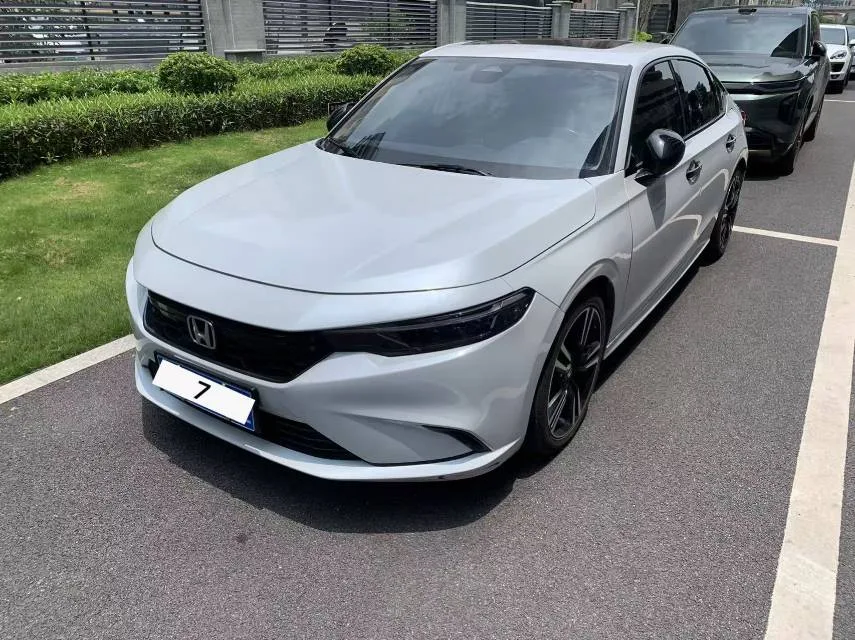 Honda 2023 HATCHBACK 1.5T CVT 240TURBO Phantom Night Luxury Edition Automatic exterior