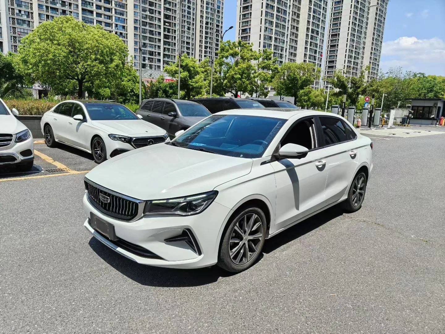 Geely Emgrand 2023 4th Generation Champion Edition 1.5L CVT Premium exterior