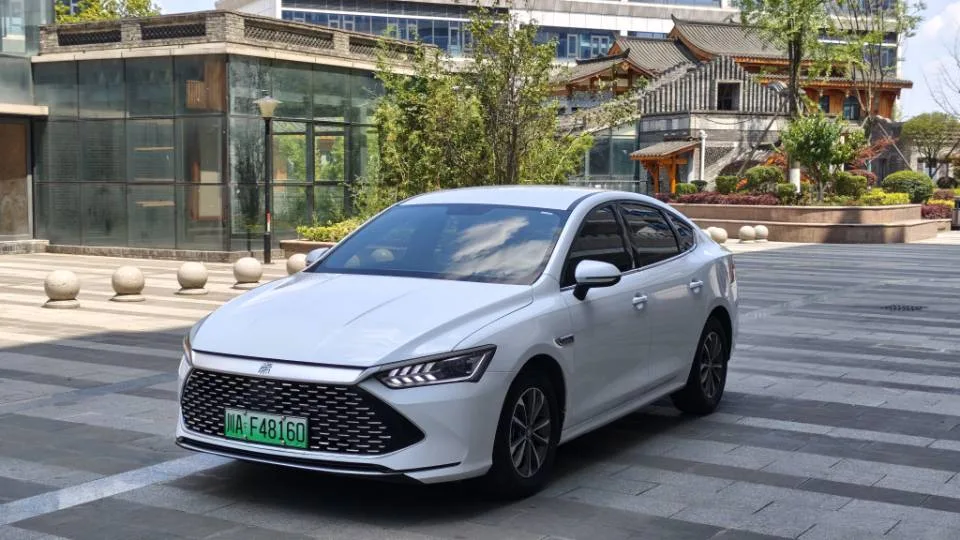 BYD 2023 Qin PLUS DM-i 1.5 CVT Champion Edition Leading Model 55KM Automatic exterior