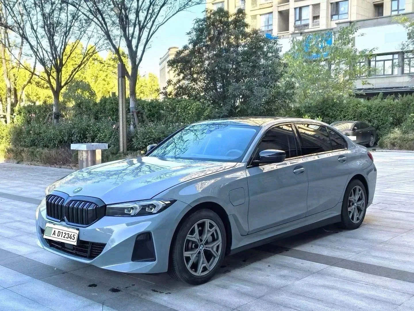 BMW 2025 i3 eDrive 35 L Automatic exterior