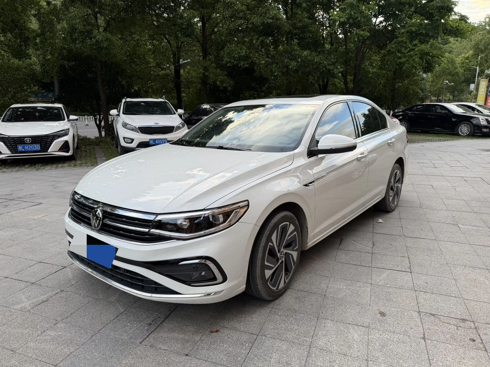 2023 Volkswagen Bora 300TSI DSG Basic Model exterior