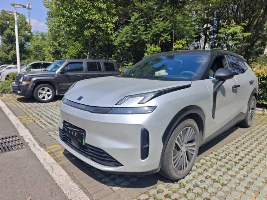 Lynk & Co 2025 Model Year Lynk & Co 08 EM-P 1.5T 120 km Long Range Pro Automatic exterior