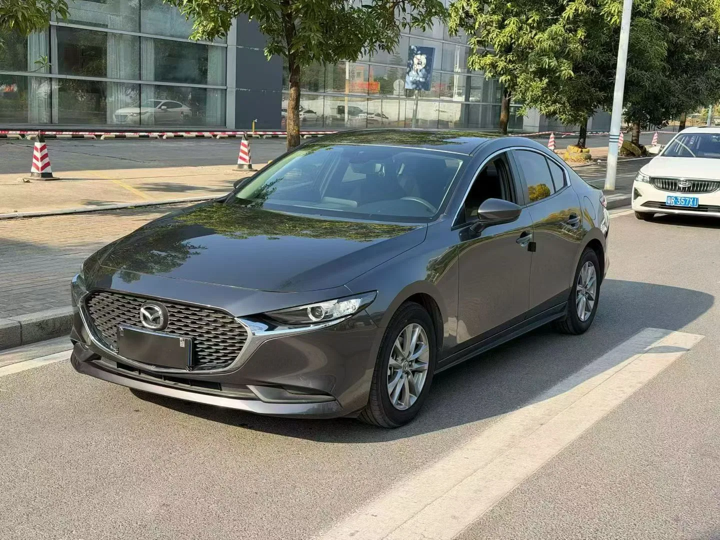Mazda3 Axela 2023 2.0L Automatic E-Engine Edition exterior