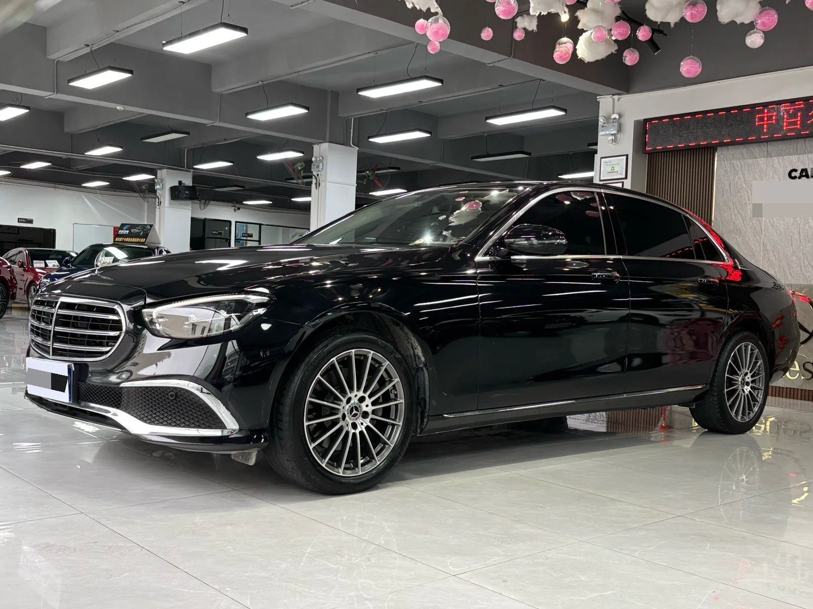 Mercedes-Benz E-Class 2023 E 260 L 2.0T (facelift) Automatic exterior