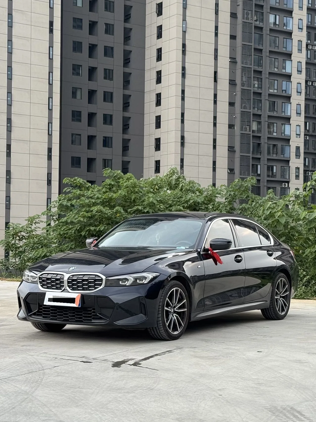 2024 BMW 3 Series 325Li 2.0T M Sport Package Automatic exterior