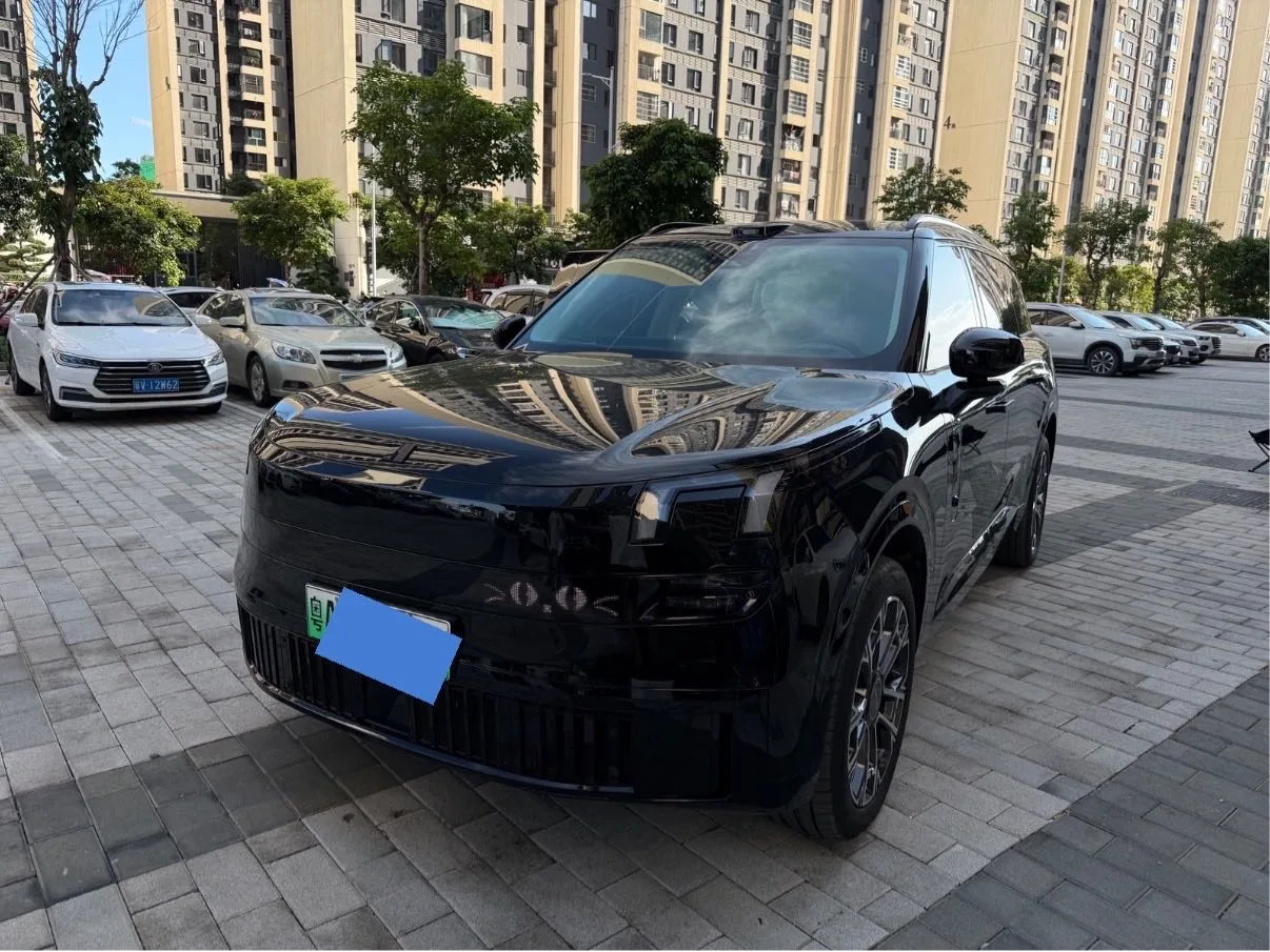 Lynk & Co 900 2025 Model Year 1.5T Ultra exterior