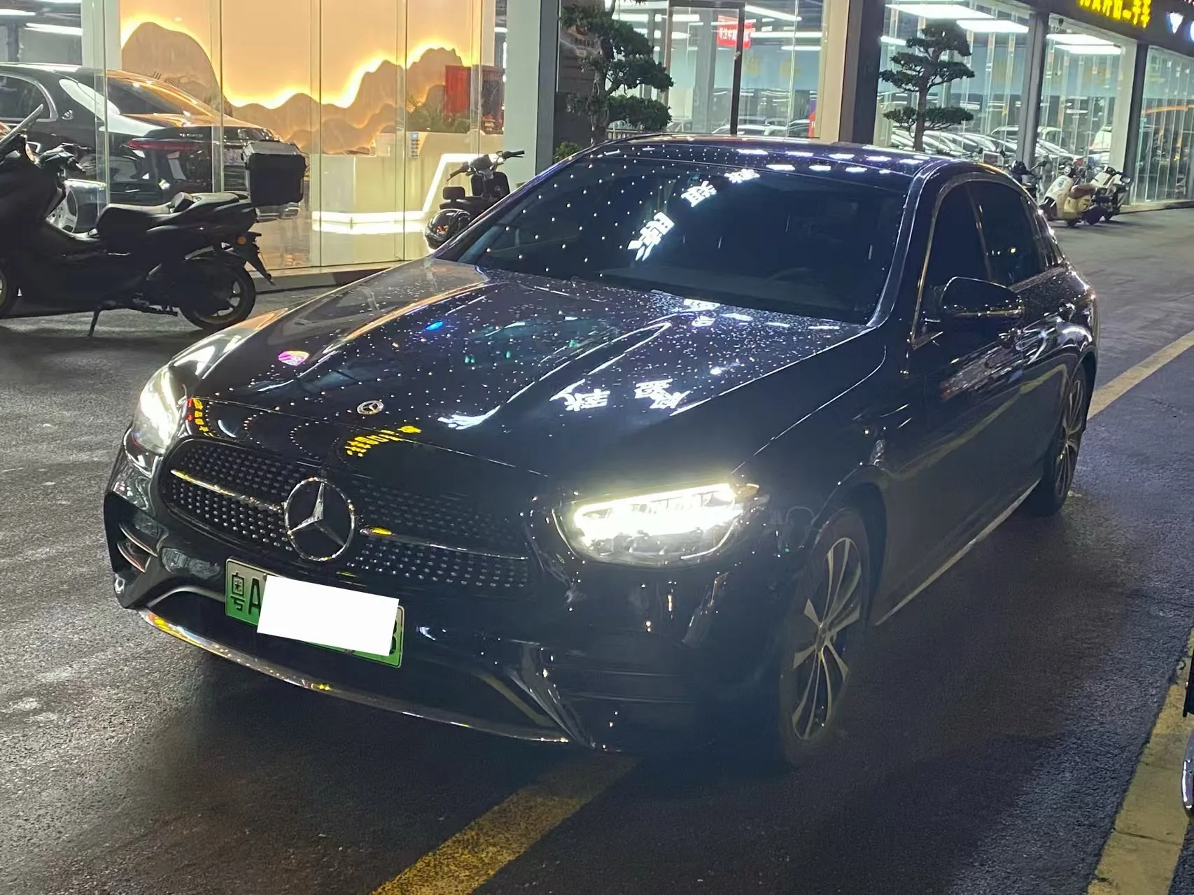 Mercedes-Benz E-Class PHEV 2023 E 350 e L Plug-in Hybrid Sports Sedan exterior