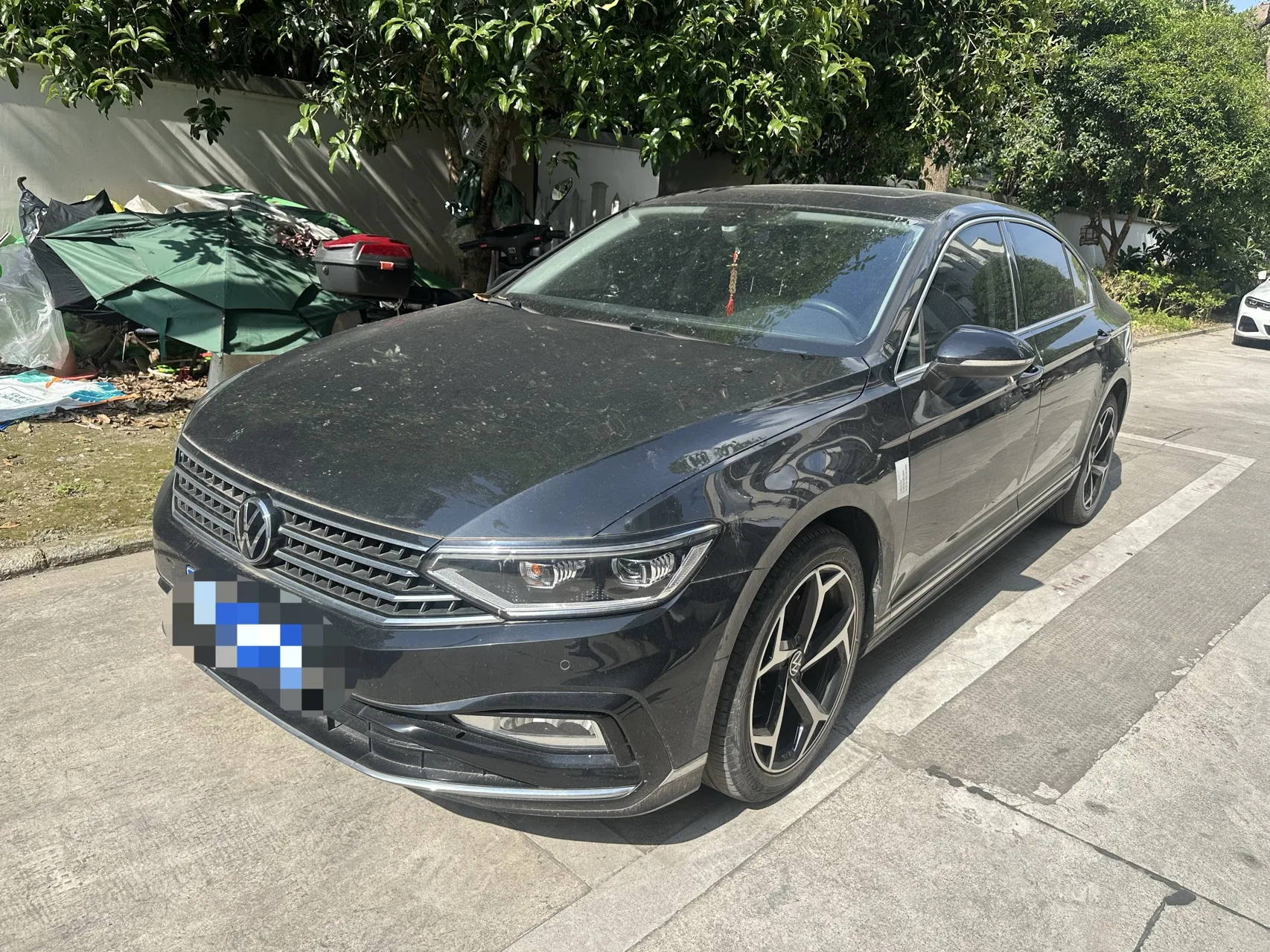 Volkswagen 2023 Magotan 2.0TSI 330TSI 2 Million Units Commemorative Edition Leading Trim, Automatic Transmission exterior