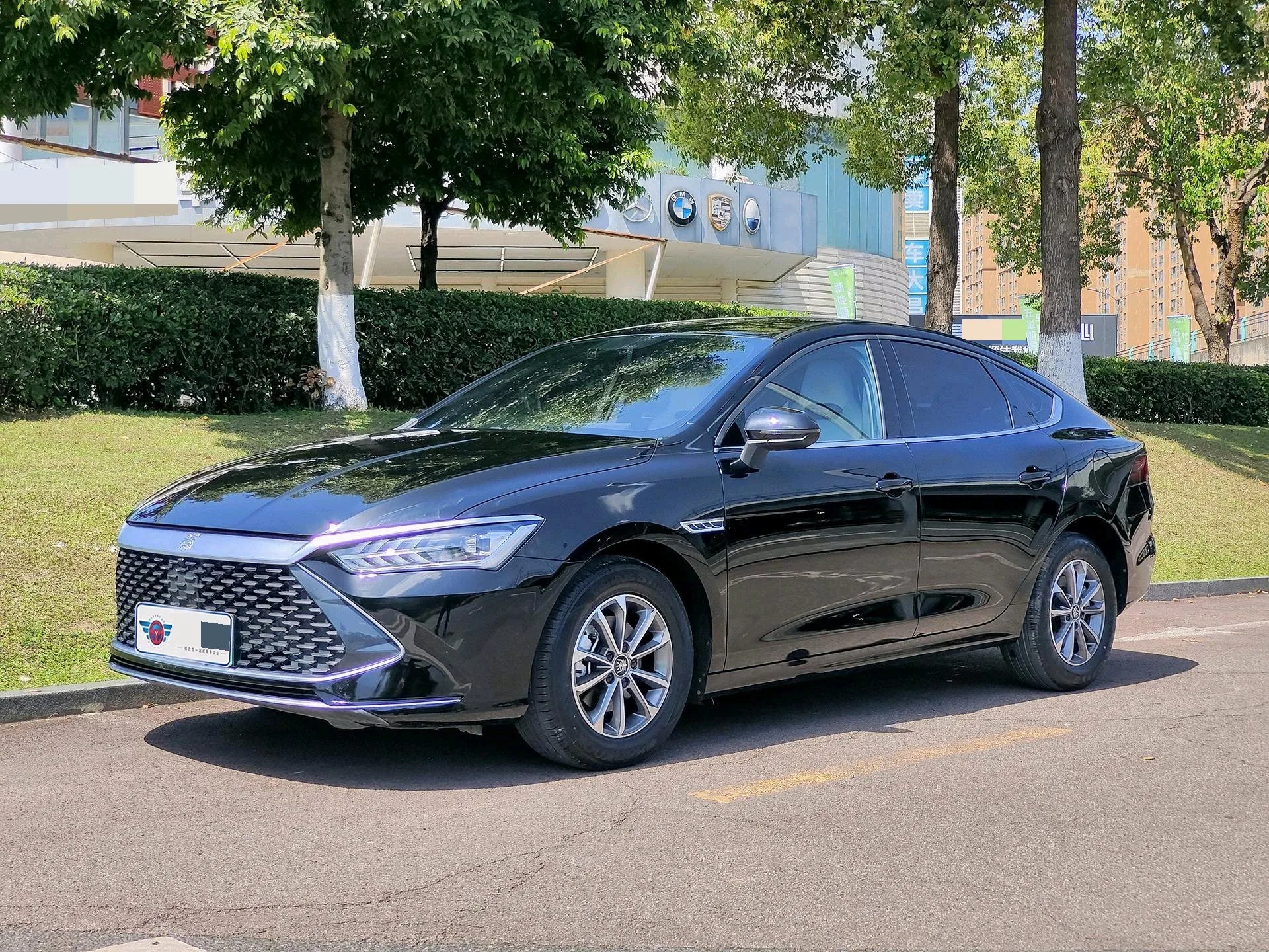 BYD 2024 Qin PLUS DM-i 1.5 CVT Glory Edition 55KM Leading Model Automatic exterior