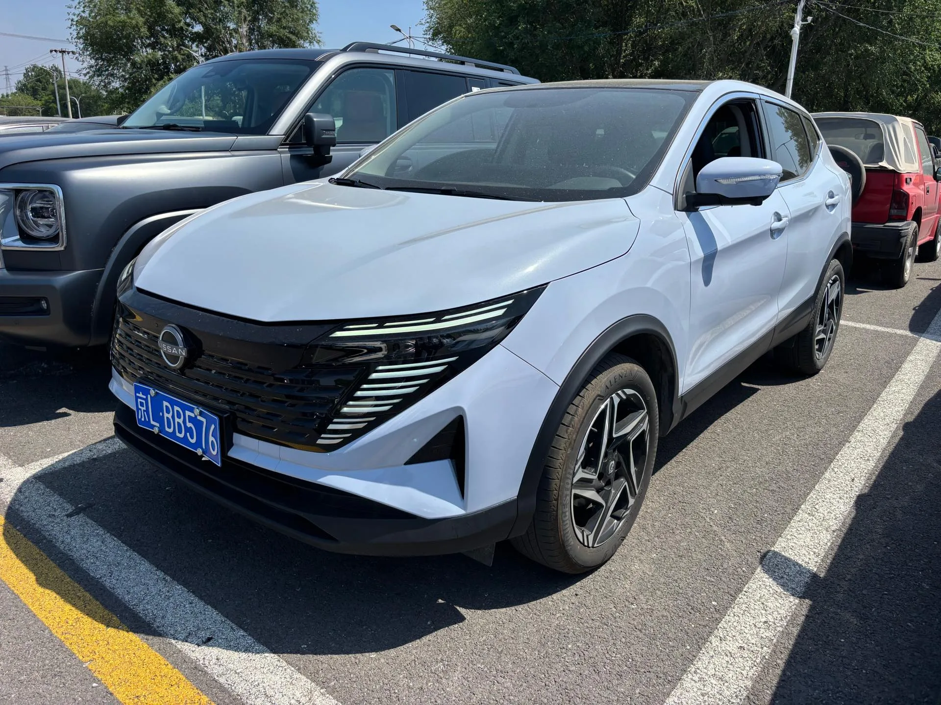 Nissan 2025 Qashqai Honor 2.0 CVT Honor XV+ Leading Edition Automatic exterior