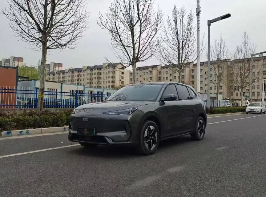 Geely Galaxy 2024 E5 440km Start-up Edition Automatic exterior