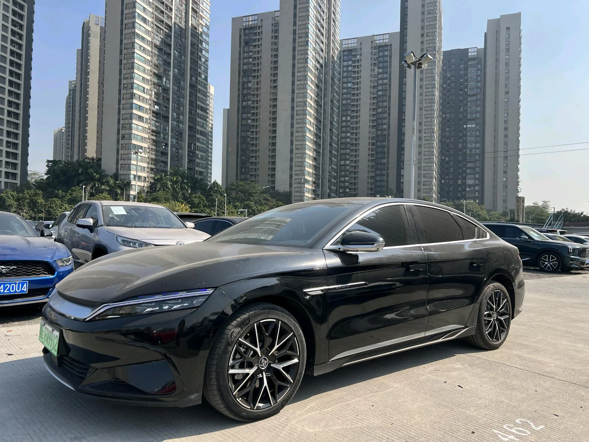 BYD 2025 Han DM-i 1.5T CVT 125KM Premium Automatic exterior